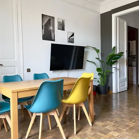 Grand Apartment *